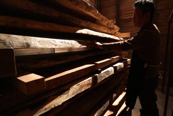 無垢フローリング＆テーブルほしくなるmukuroom