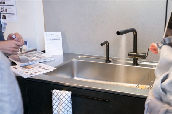 キッチン選びは掃除楽な「きれい除菌水」がポイント